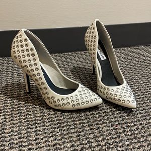 Steve Madden pumps